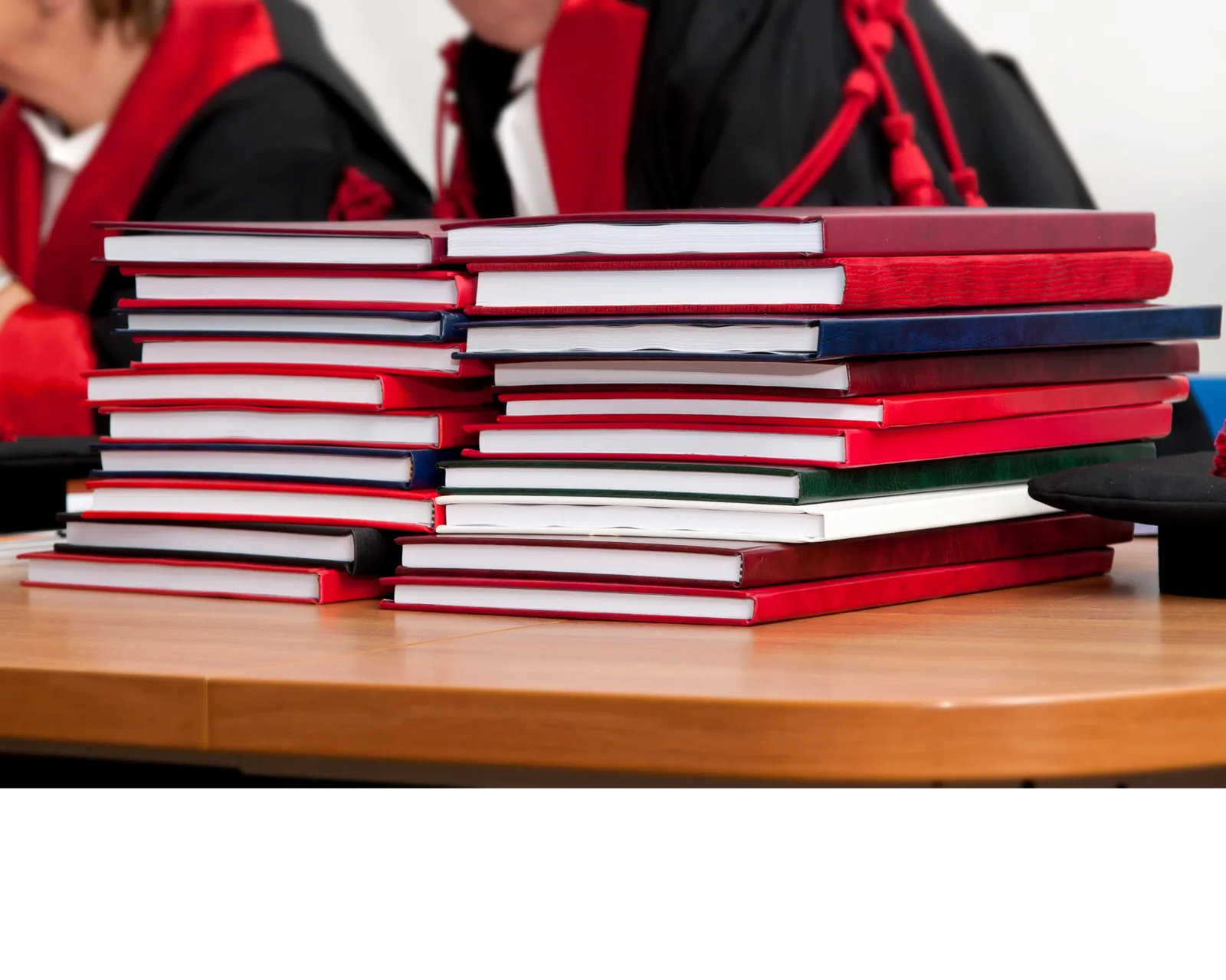 Libros y fuentes académicas para aplicar normas APA 7 en una tesis